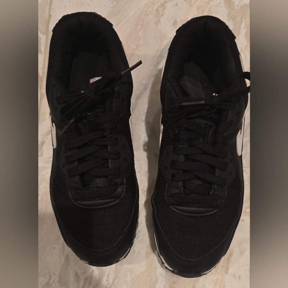 Nike Air Max Black & White Sneakers - Picture 8 of 12